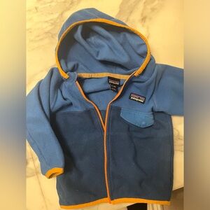 Patagonia infant/toddler fleece hooded zip front jacket 12 to 18 months